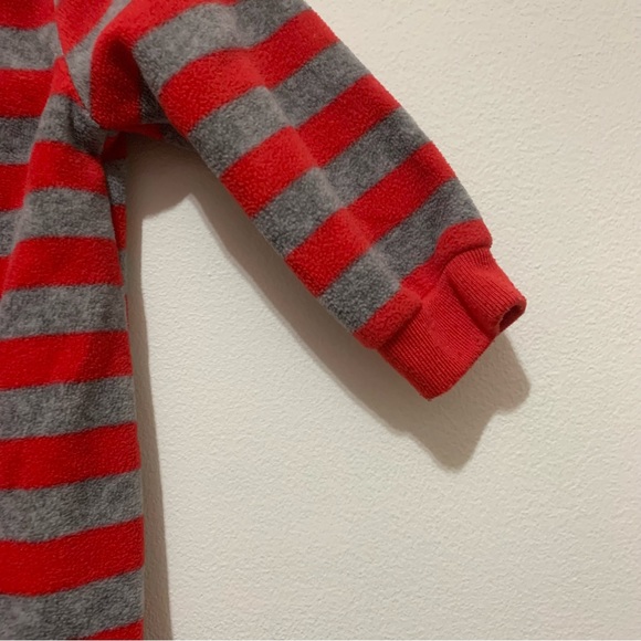 Carter’s🎀 Red Striped Reindeer Fleece Sleeper🎀 baby clothes winter pajamas - Picture 3 of 4